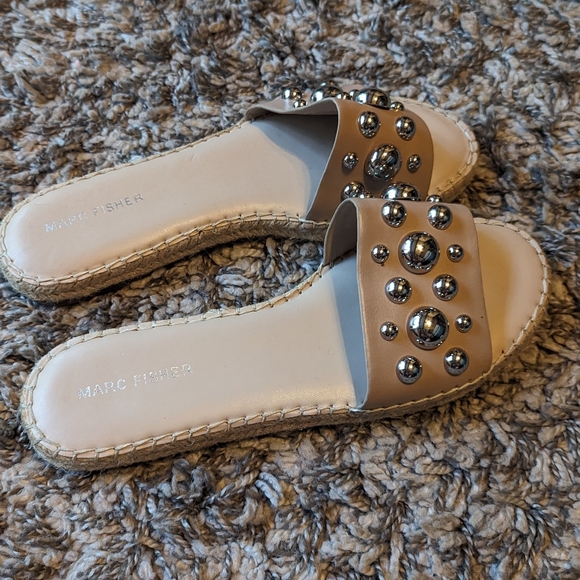 Marc Fisher Beira Sandals - Picture 2 of 4